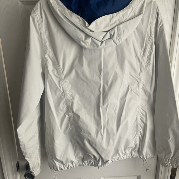 North Face Windbreaker - Picture 2 of 4